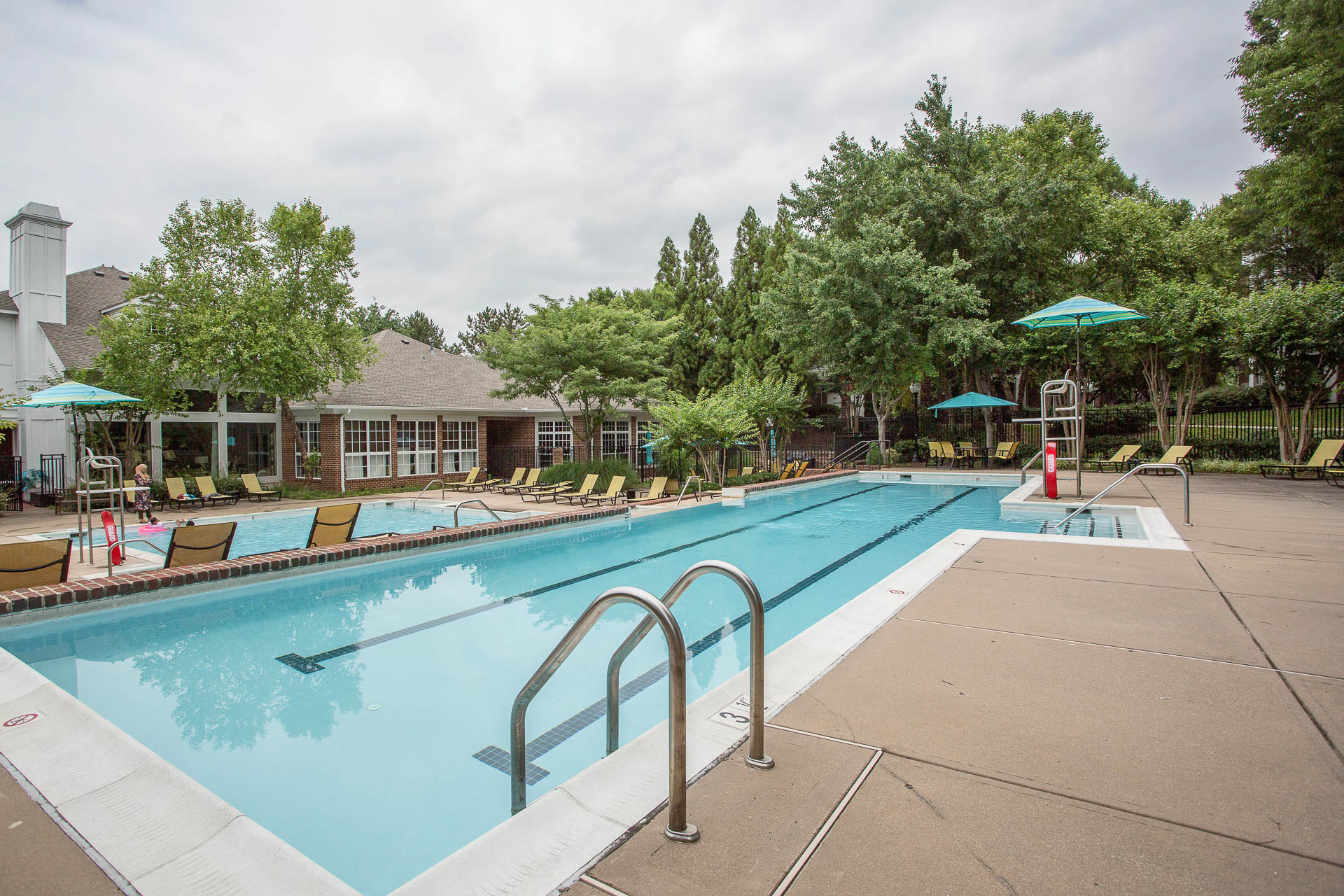 17_Furnished_Apartments_Finley_Lap_Pool.jpg